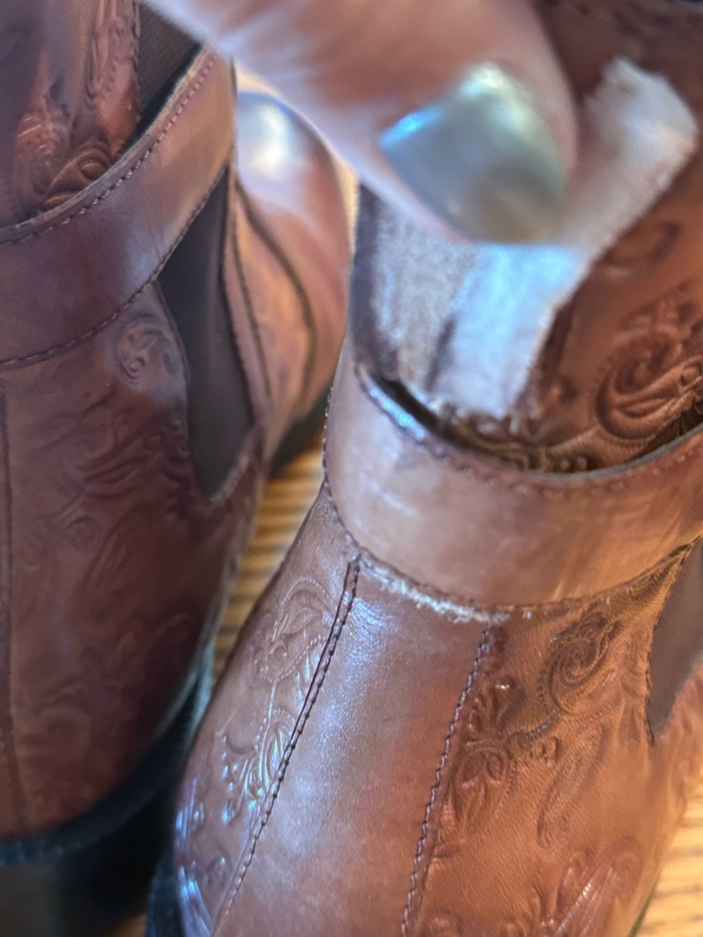 Robert Graham Men's Tooled Leather Brown Boot - Picture 5 of 8